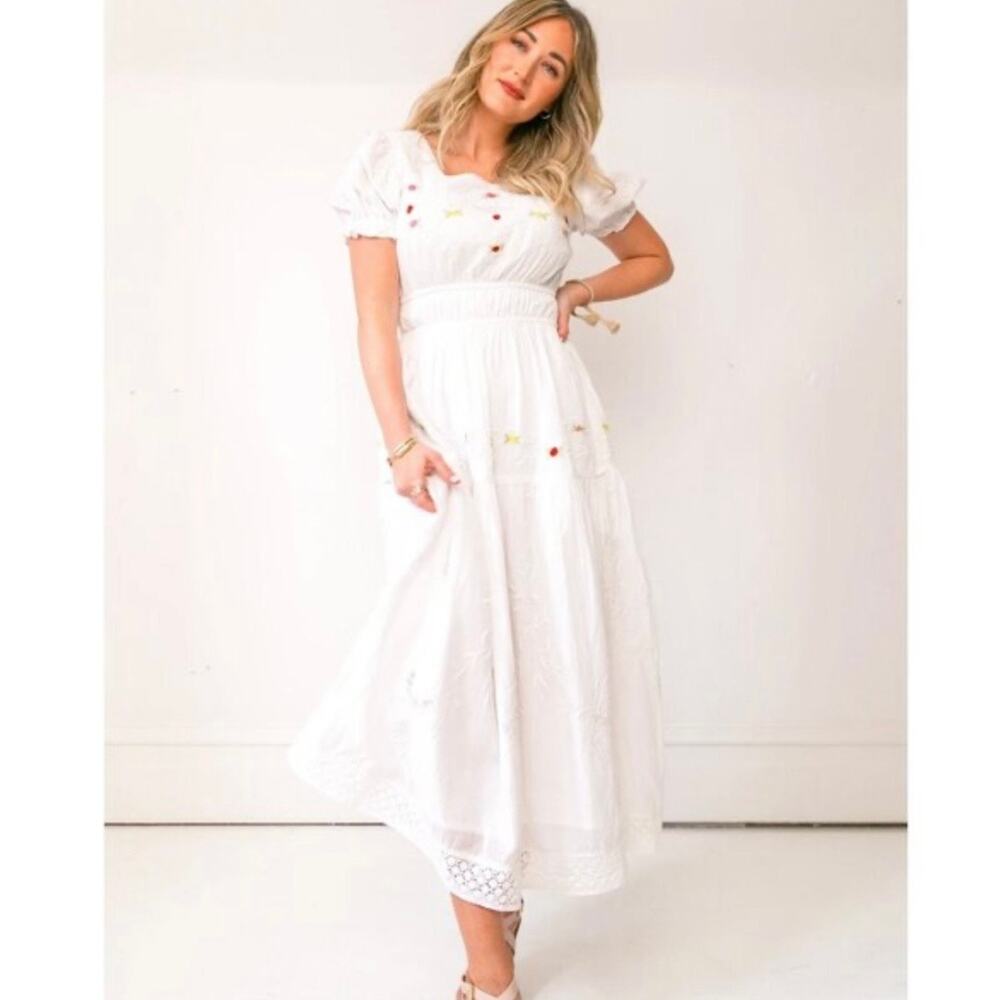 Ivy City Co Heidi White Floral Lace Embroidered Boho Peasant Dress Small Pockets